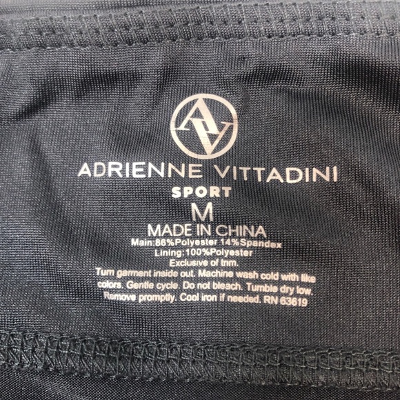 Adrienne Vittadini Sport Super Lightweight Mesh Capri Crop Leggings M - Picture 6 of 8